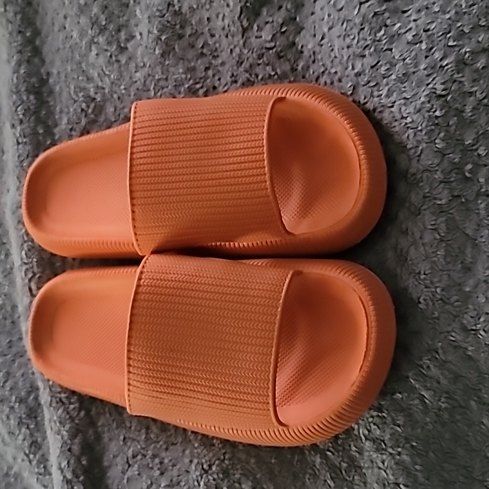 Pool sandles
